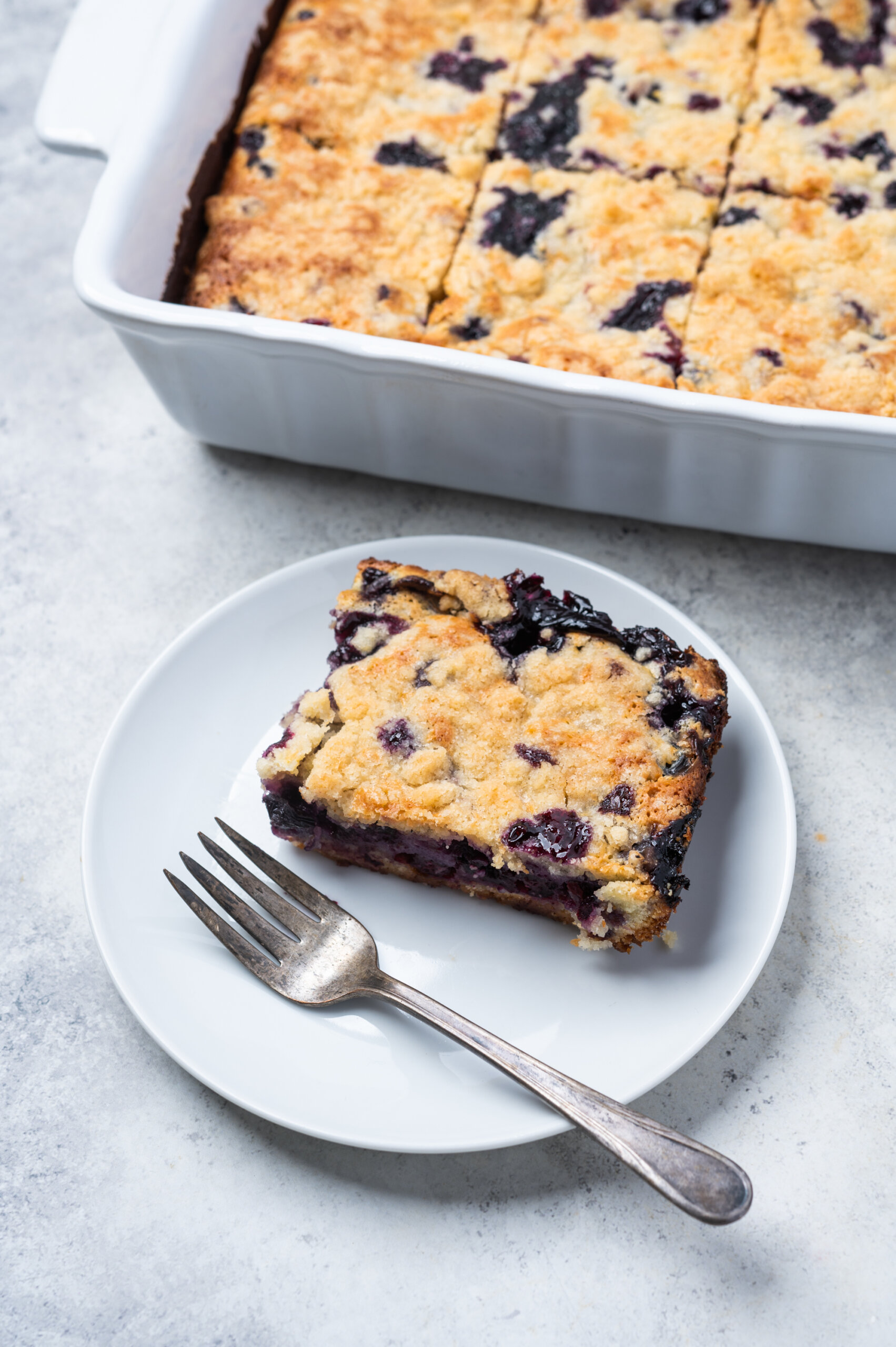 A single serving of California Grown's fresh blueberry pie bars